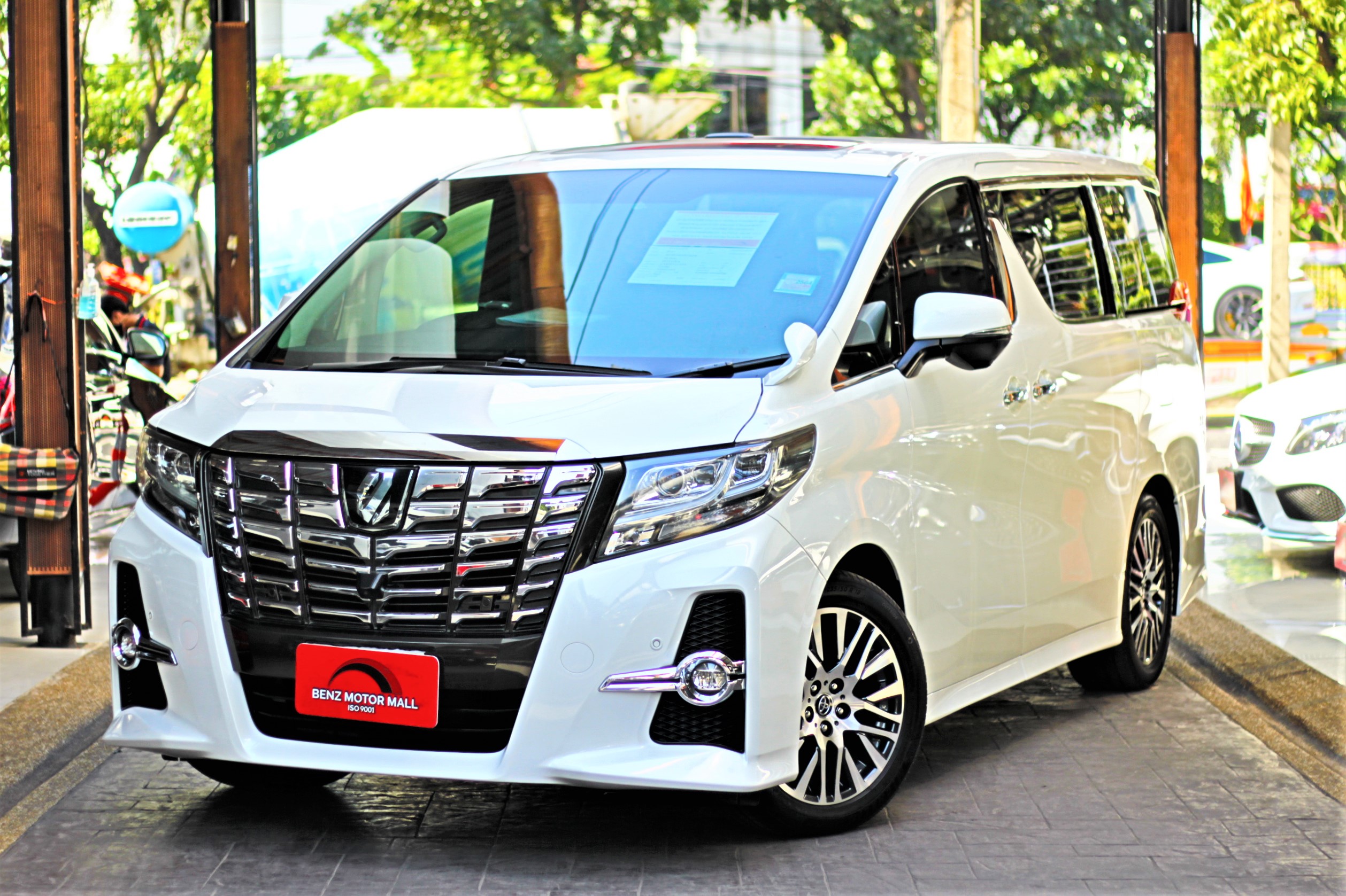 Read more about the article TOYOTA ALPHARD2.5SC ปี 16 รหัส #3303