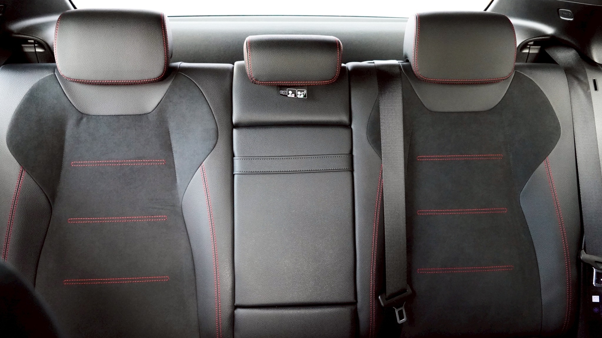 LINE_ALBUM_Benz A200 AMG Dynamic ปี 23 _9560_251115_5