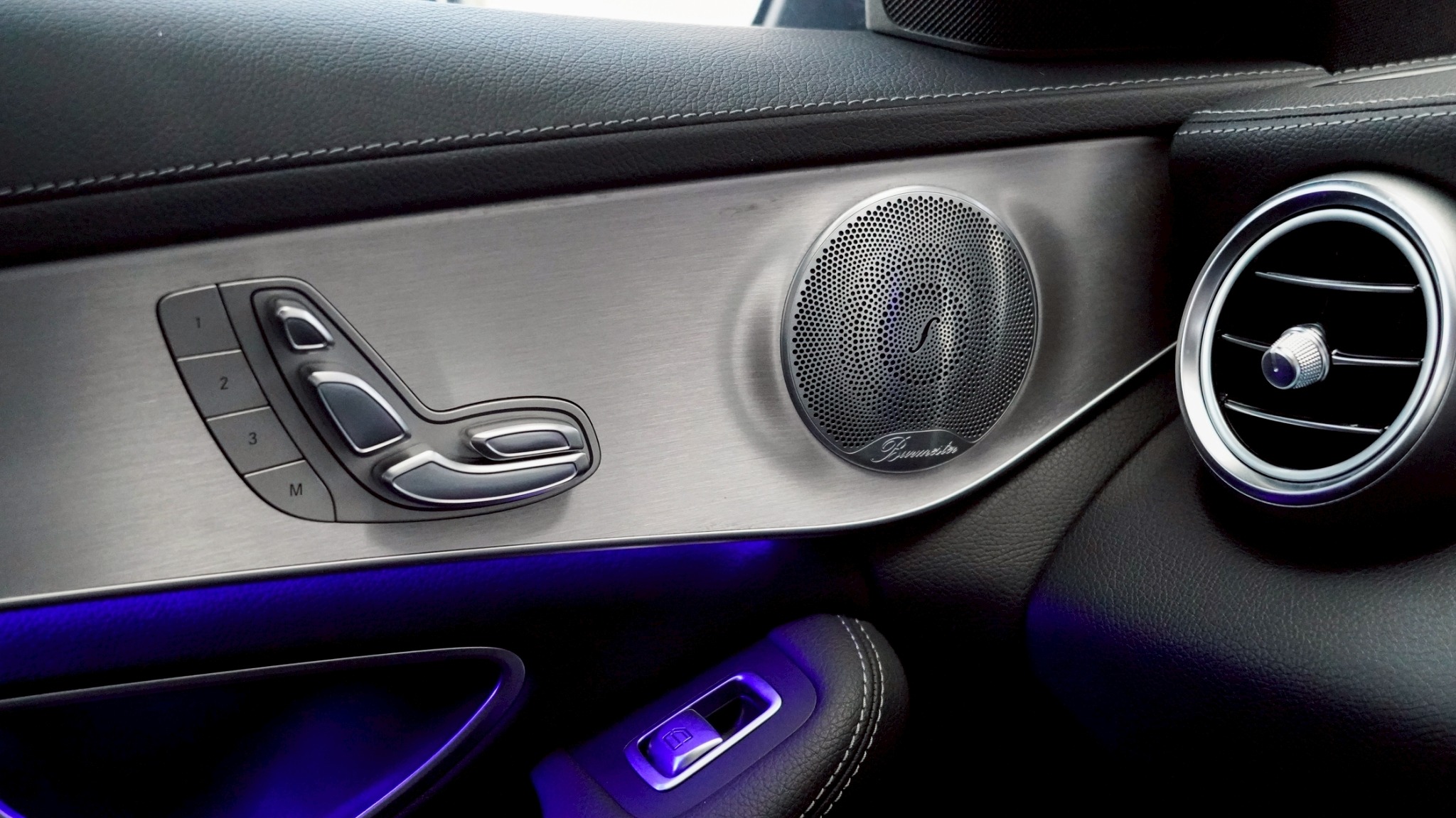 LINE_ALBUM_C220d AMG Dynamic ปี 19 _8108_251115_4