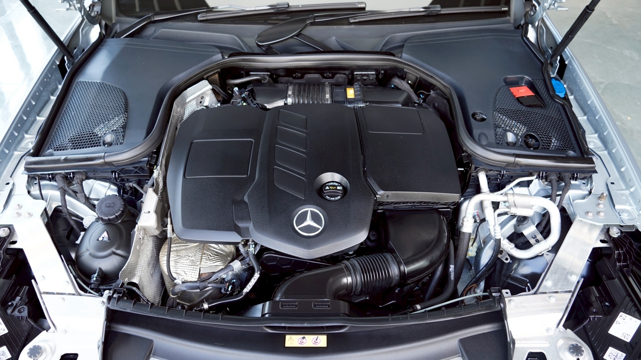 LINE_ALBUM_E220d​ AMG Sport​ ปี 22 _ 230_251115_10