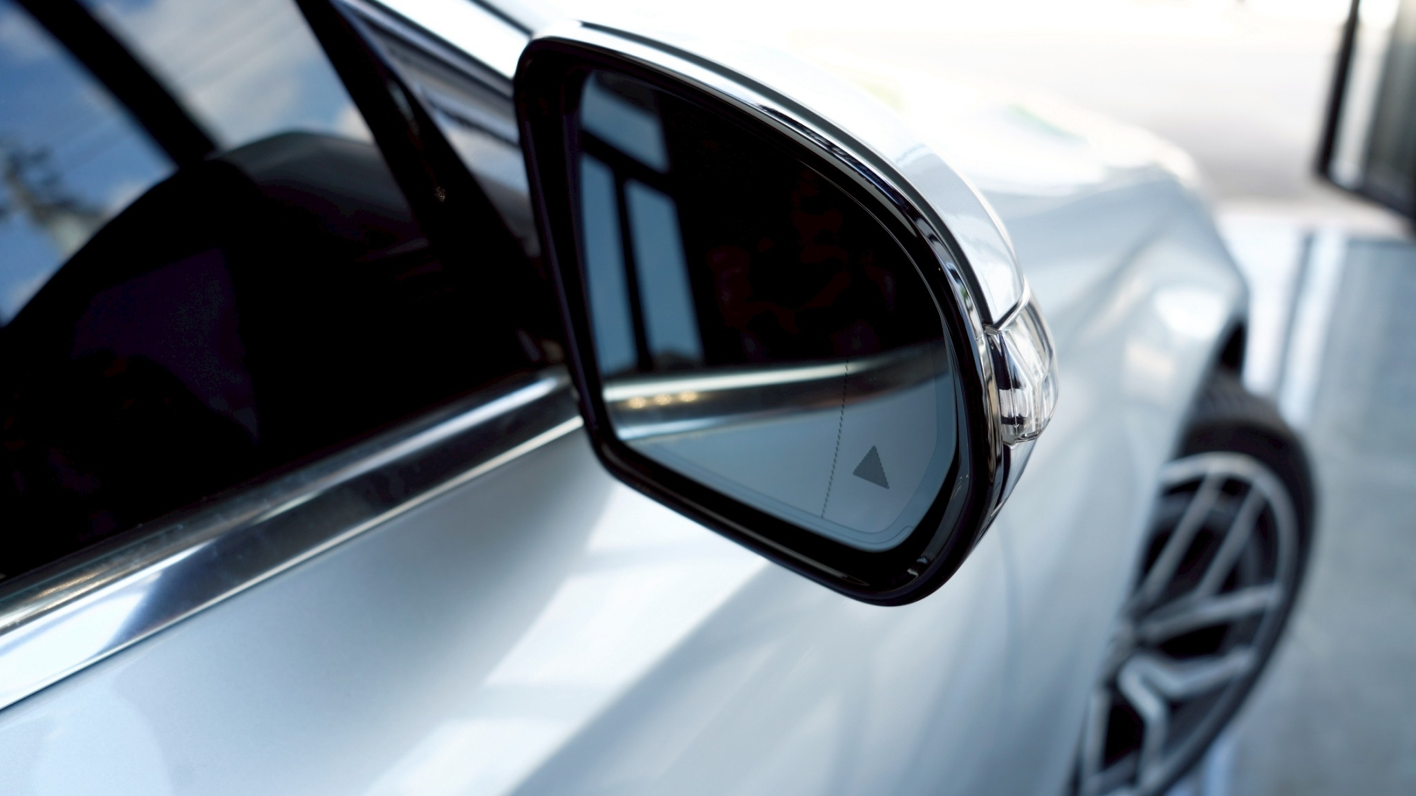 LINE_ALBUM_E220d​ AMG Sport​ ปี 22 _ 230_251115_16