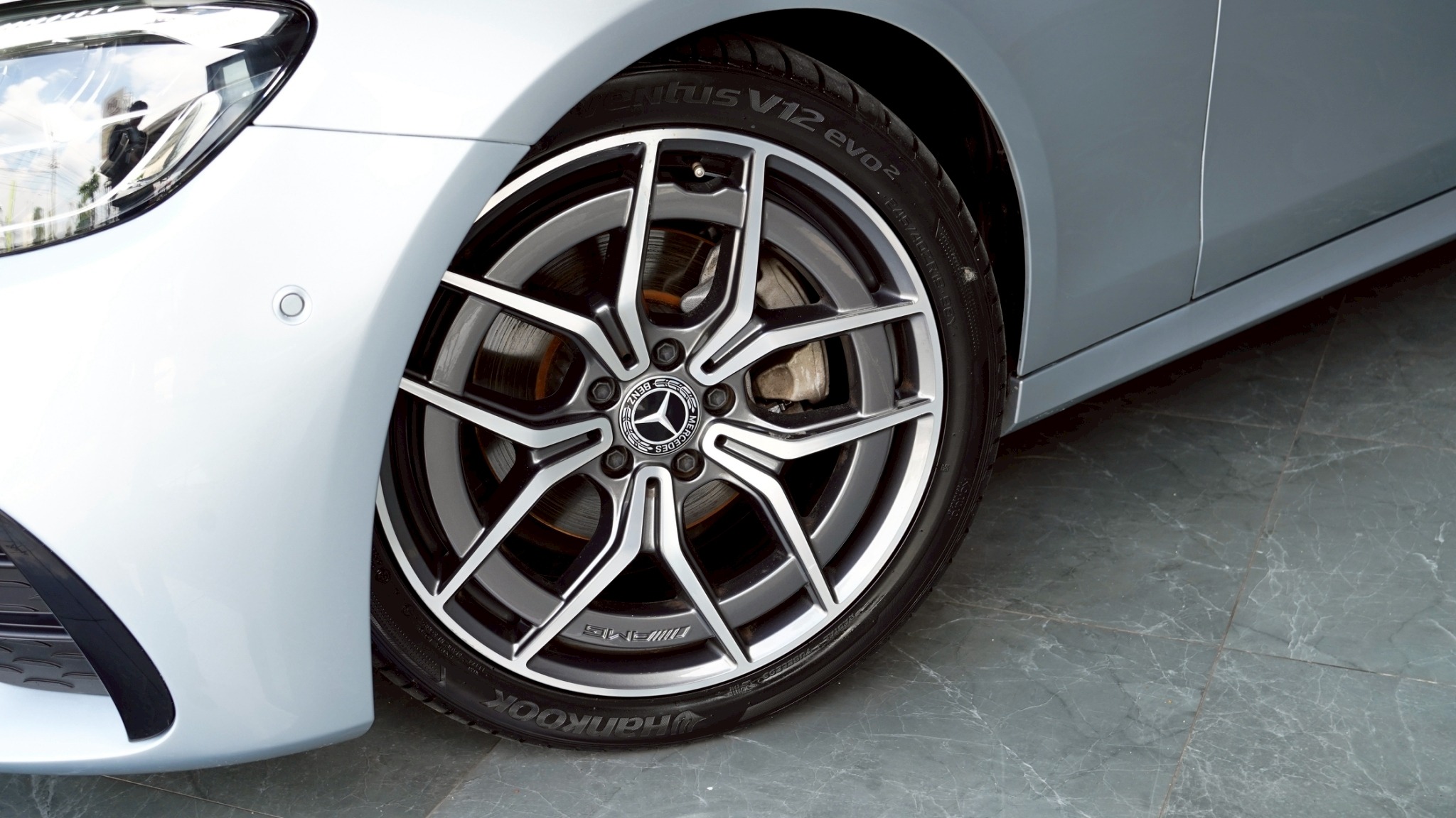 LINE_ALBUM_E220d​ AMG Sport​ ปี 22 _ 230_251115_20