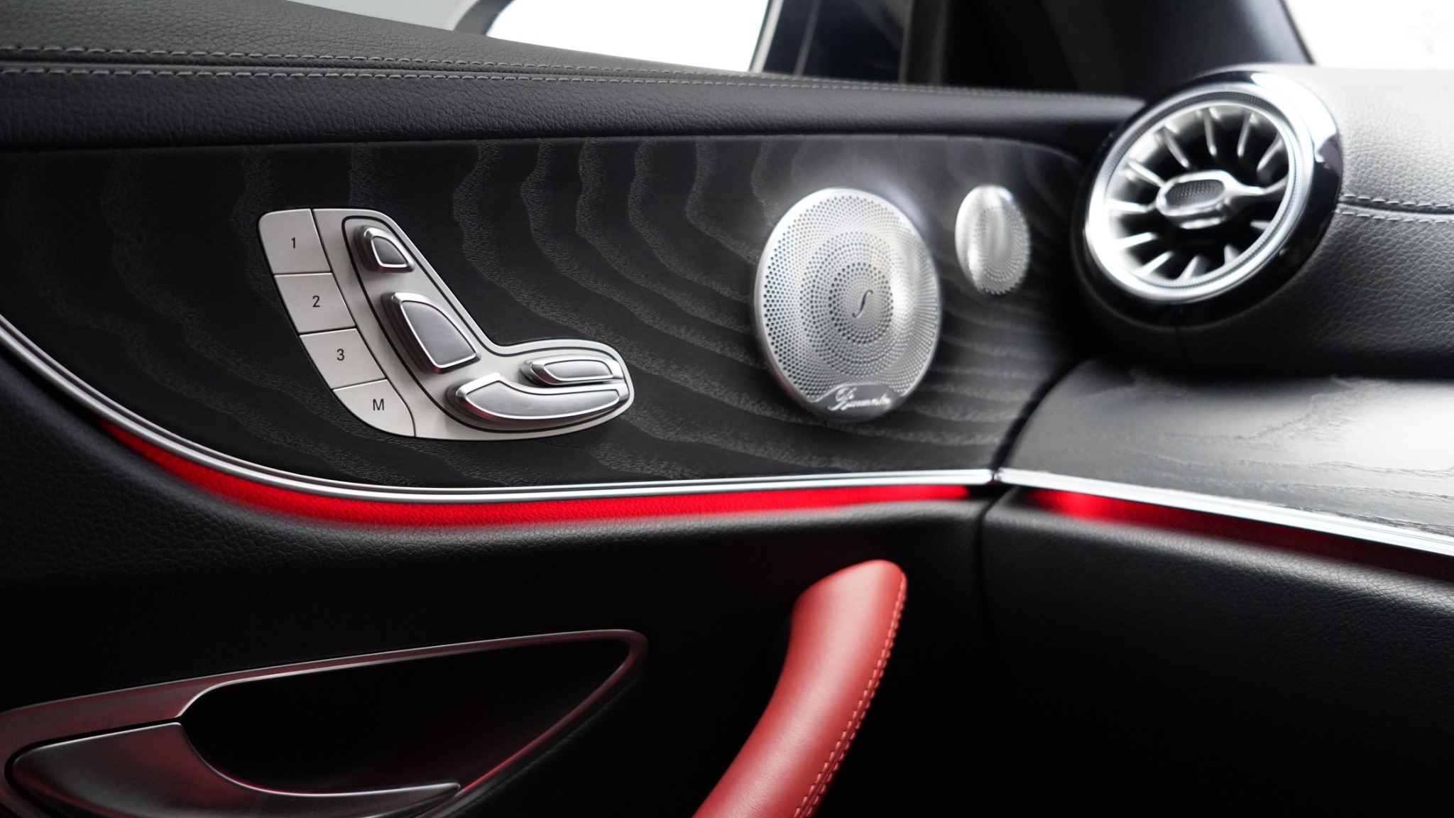 LINE_ALBUM_E300 AMG Dynamic ปี 17 _746_251111_7