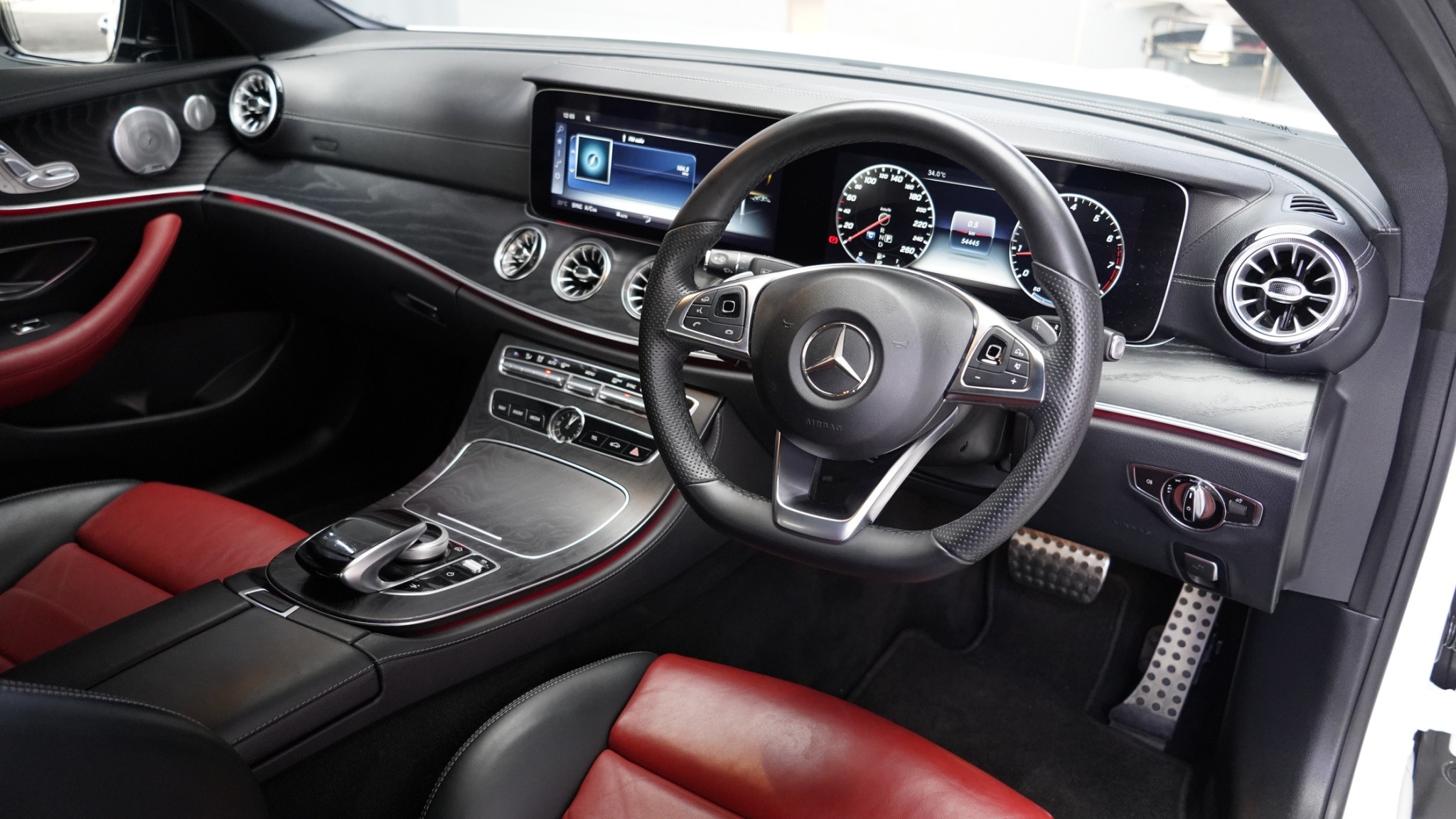 LINE_ALBUM_E300 AMG Dynamic ปี 17 _746_251111_9