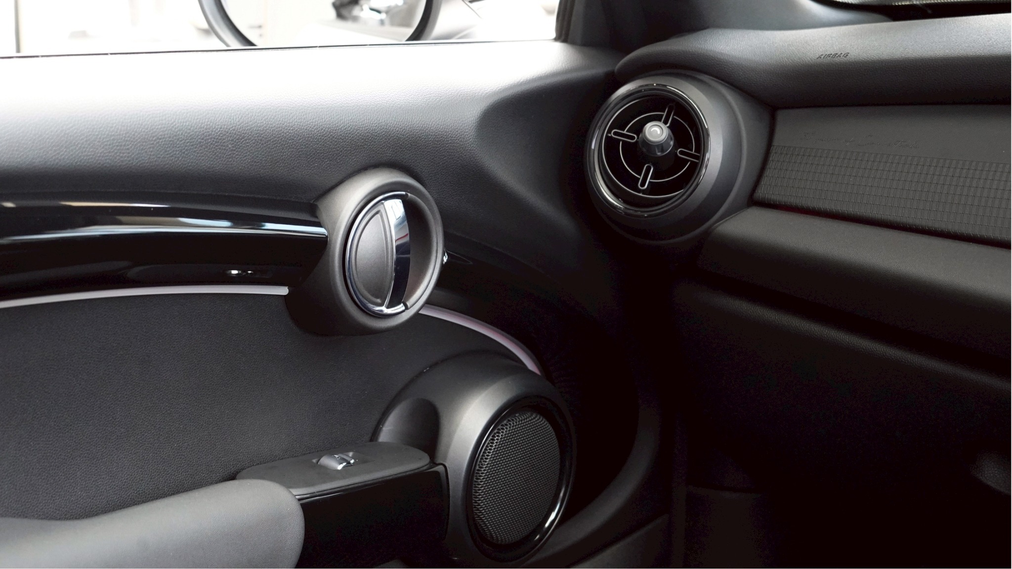 LINE_ALBUM_MINI Convertible Cooper S Seaside ปี 23 _4621_251115_9