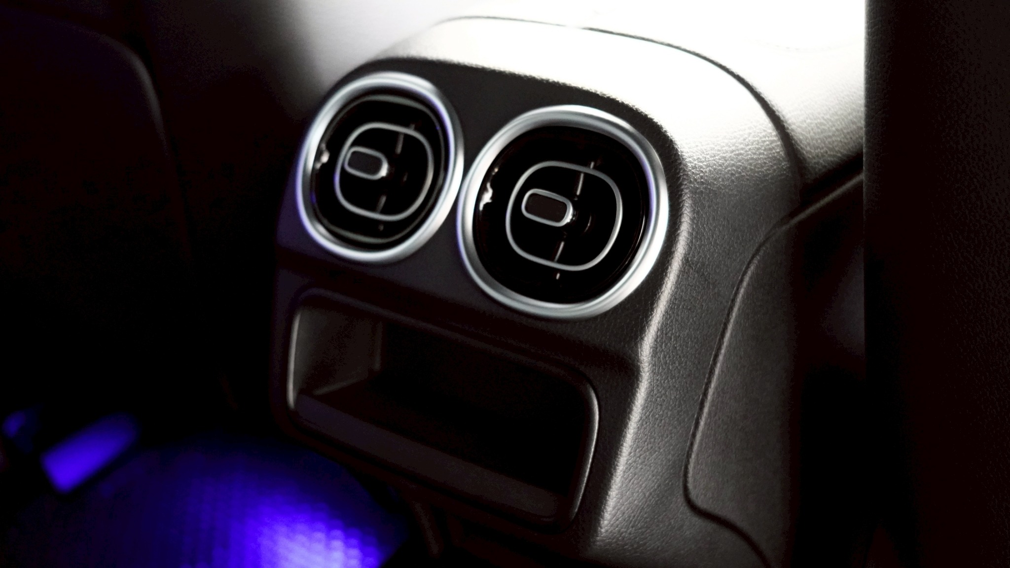 LINE_ALBUM_Mercedes-Benz C220d AMG Line ปี 24 _789_251115_10