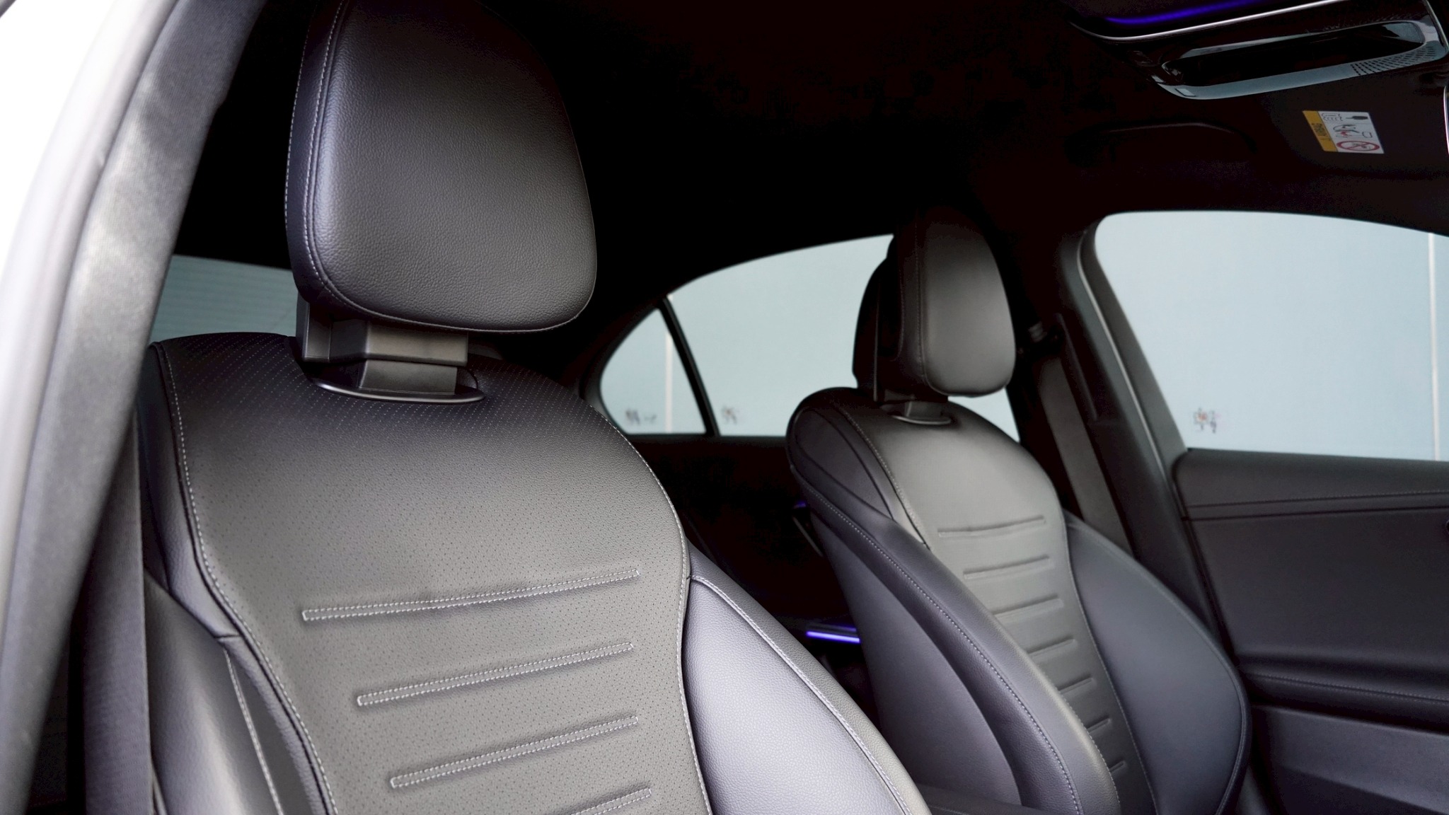 LINE_ALBUM_Mercedes-Benz C220d AMG Line ปี 24 _789_251115_12